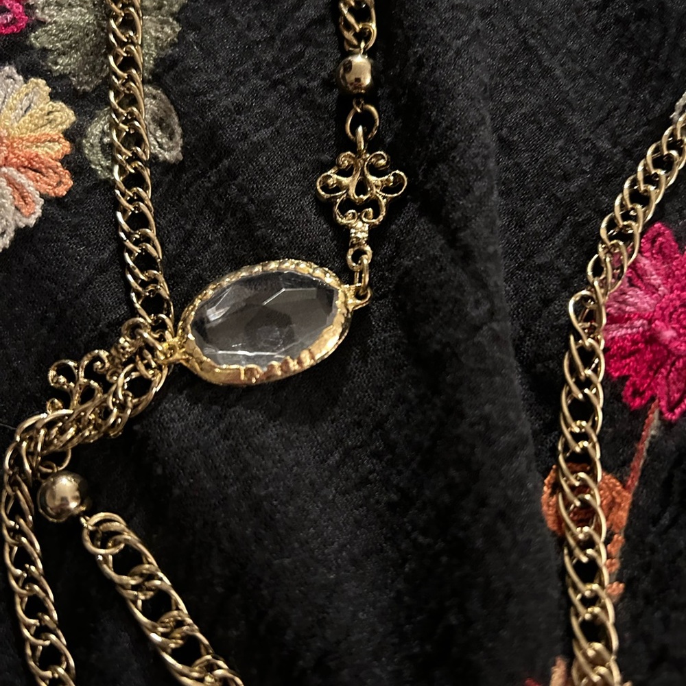 Vtg Heavy Gold Double Chain And Glass Bead Necklace. Unbranded. View 5